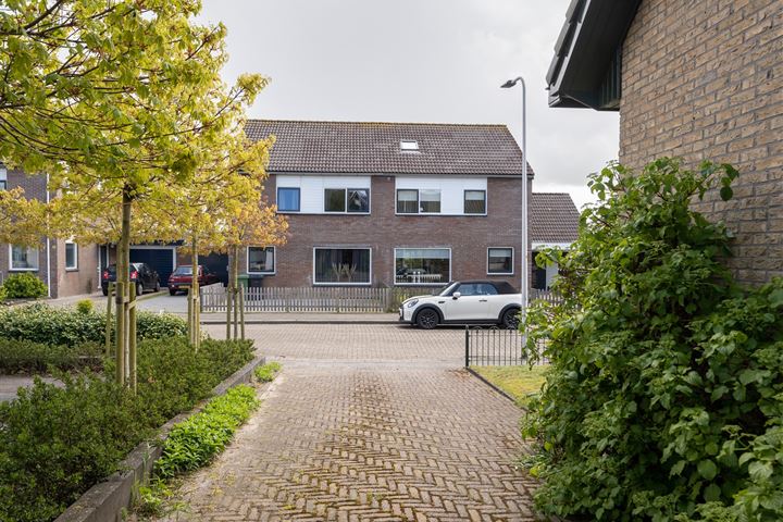 Bekijk foto 41 van Strijbosstraat 5