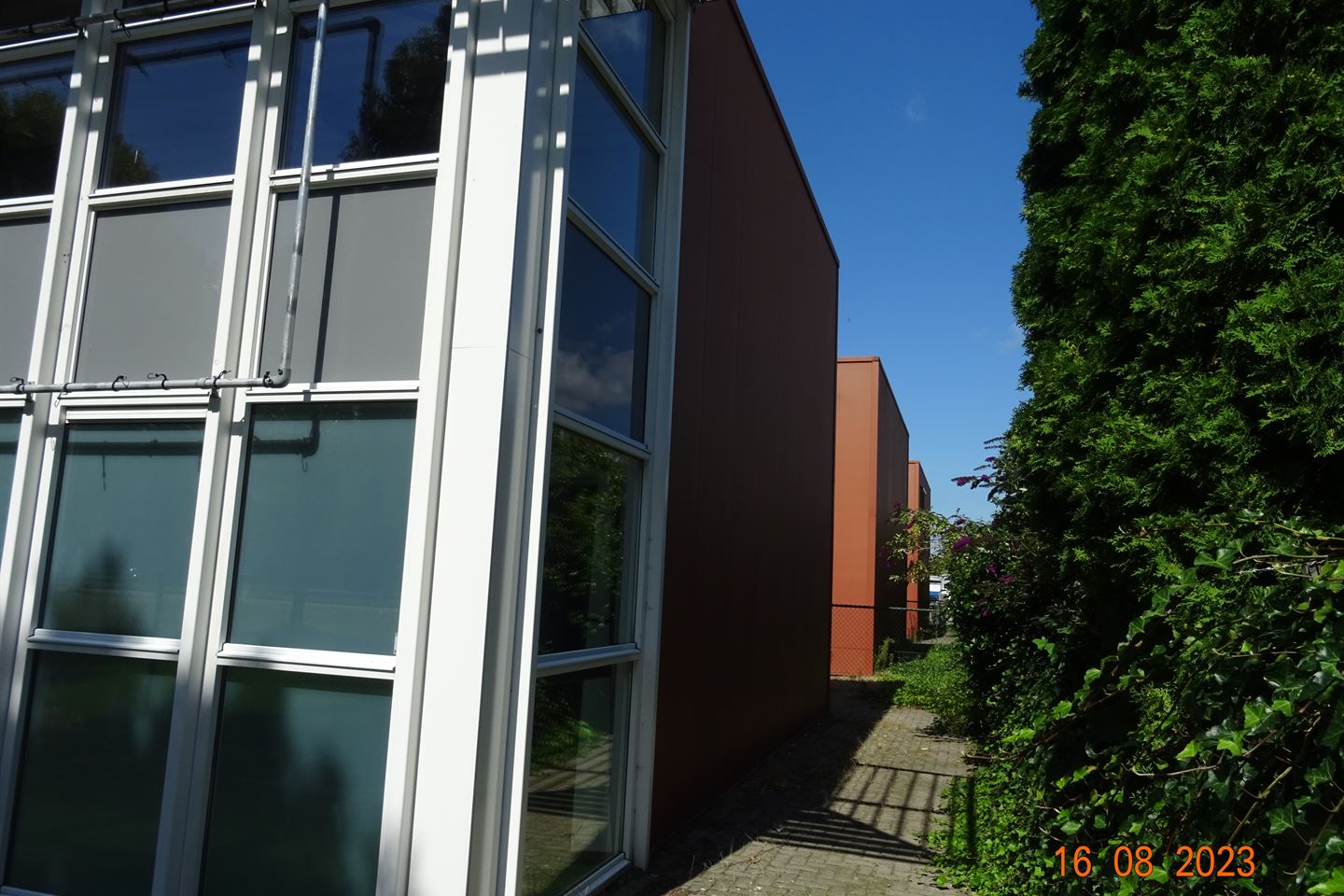 View photo 3 of Zuiveringweg 48-A