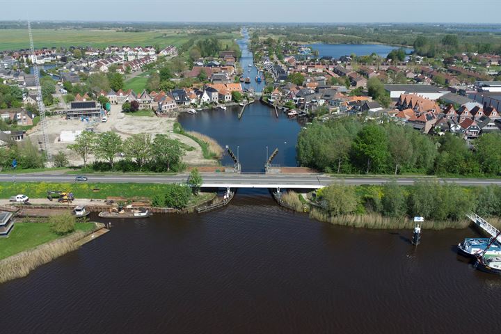 Bekijk foto 12 van Westeinde - De Whaa kavels aan vaarwater