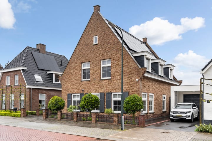 Photo 6 of Dokter Zoetemanstraat 9