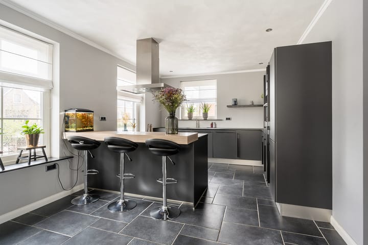 Photo 16 of Dokter Zoetemanstraat 9