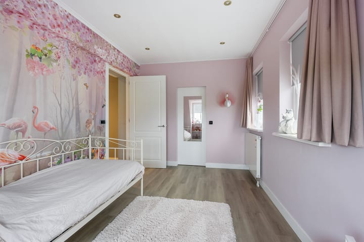 Photo 28 of Dokter Zoetemanstraat 9