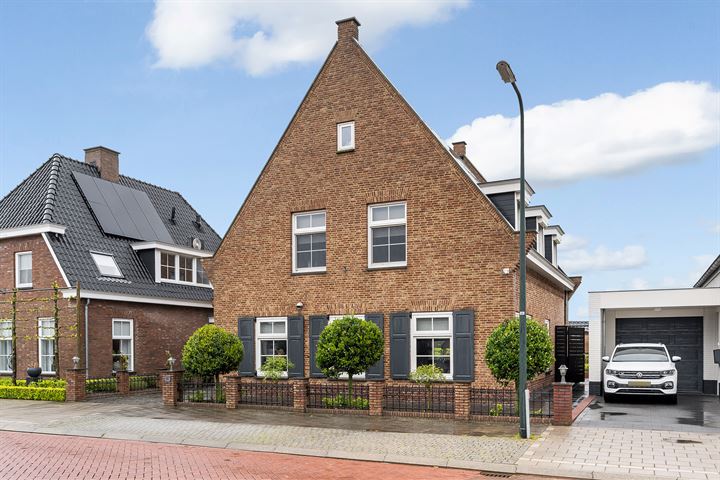 Bekijk foto 50 van Dokter Zoetemanstraat 9