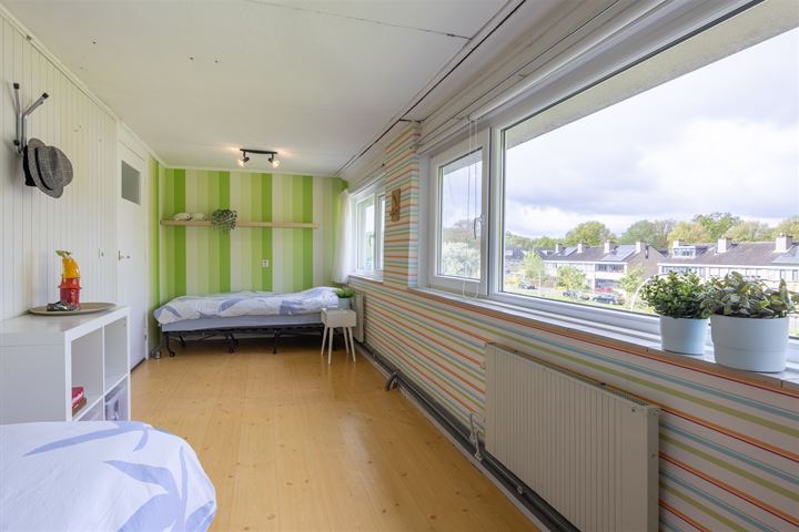 Bekijk foto 42 van Staringstraat 14