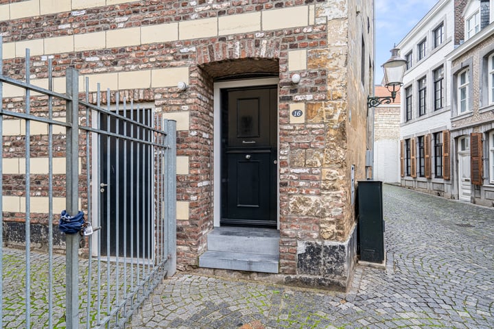 Photo 2 of Verwerhoek 16-C