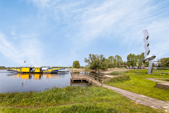 Foto 1 van Benedendijk 110