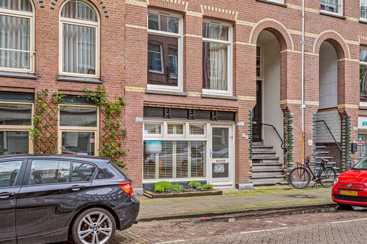 Bekijk foto 1 van Van Ostadestraat 11-A