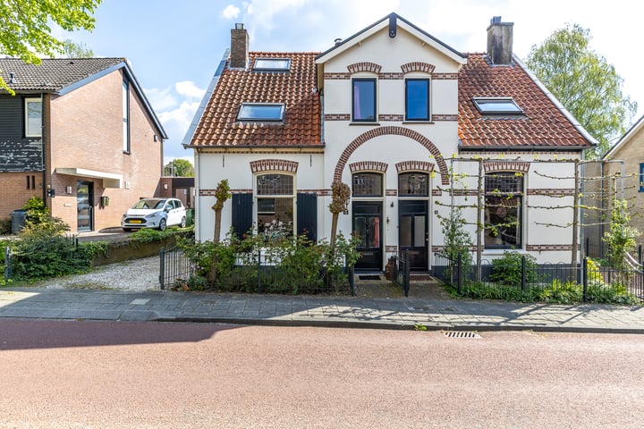 Bekijk foto 2 van Kerkweg 12