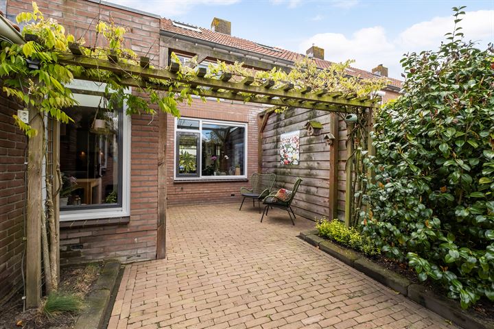 Bekijk foto 38 van Leeuwerikstraat 68