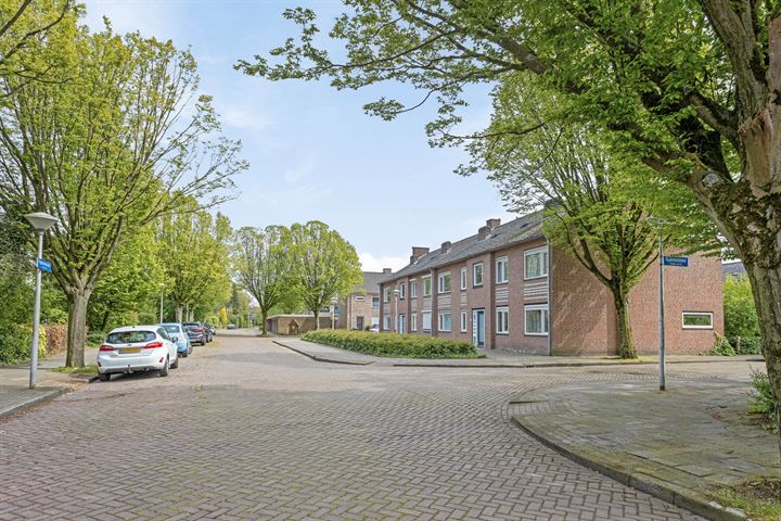 Bekijk foto 31 van Poggenbeekstraat 18