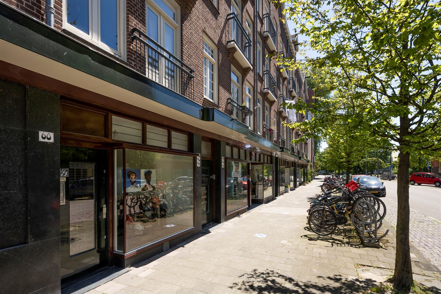 Bekijk foto 1 van Oostzaanstraat 70-72