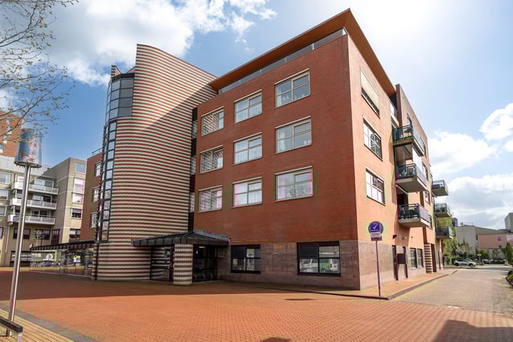 Foto 1 van Museumplein 58