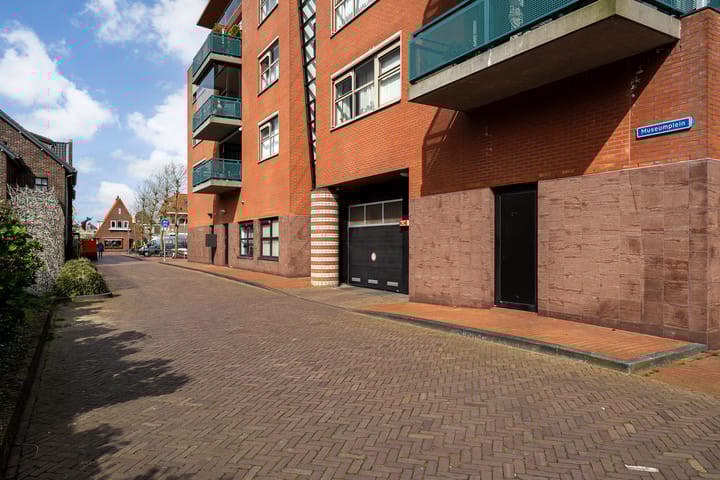 Foto 46 van Museumplein 58