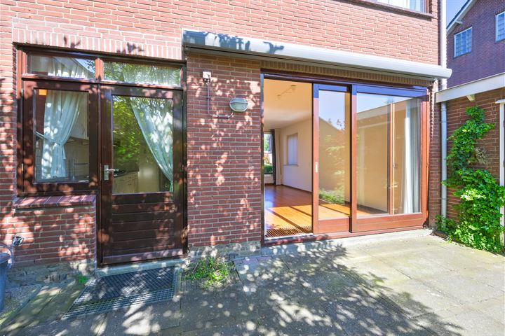 View photo 14 of Koningin Emmastraat 66