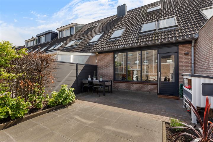 Bekijk foto 31 van Staringstraat 31