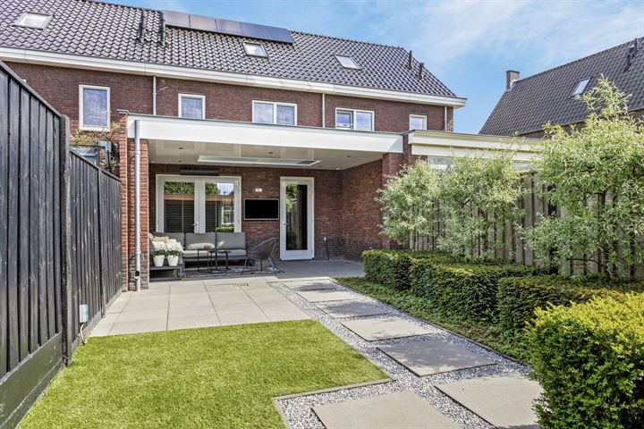 View photo 30 of Meester de Weertstraat 8