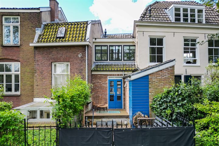 Bekijk foto 40 van Agnietenstraat 11