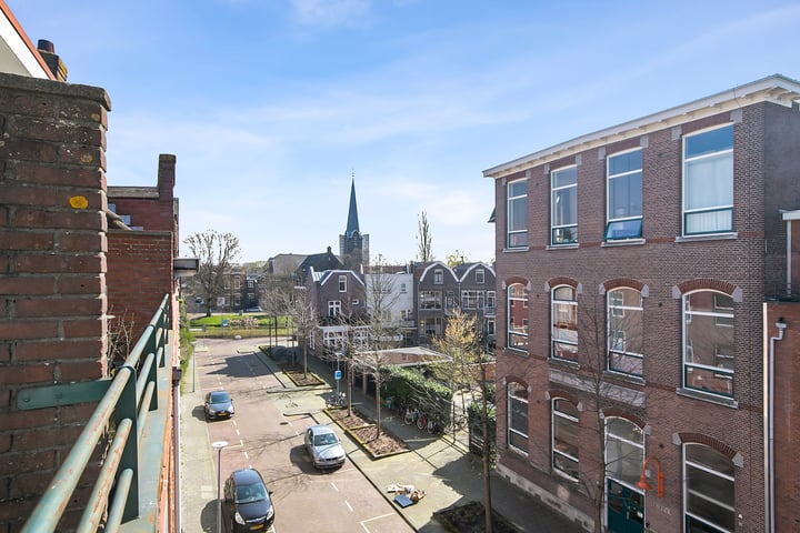 Bekijk foto 35 van Oostvoornsestraat 25-B