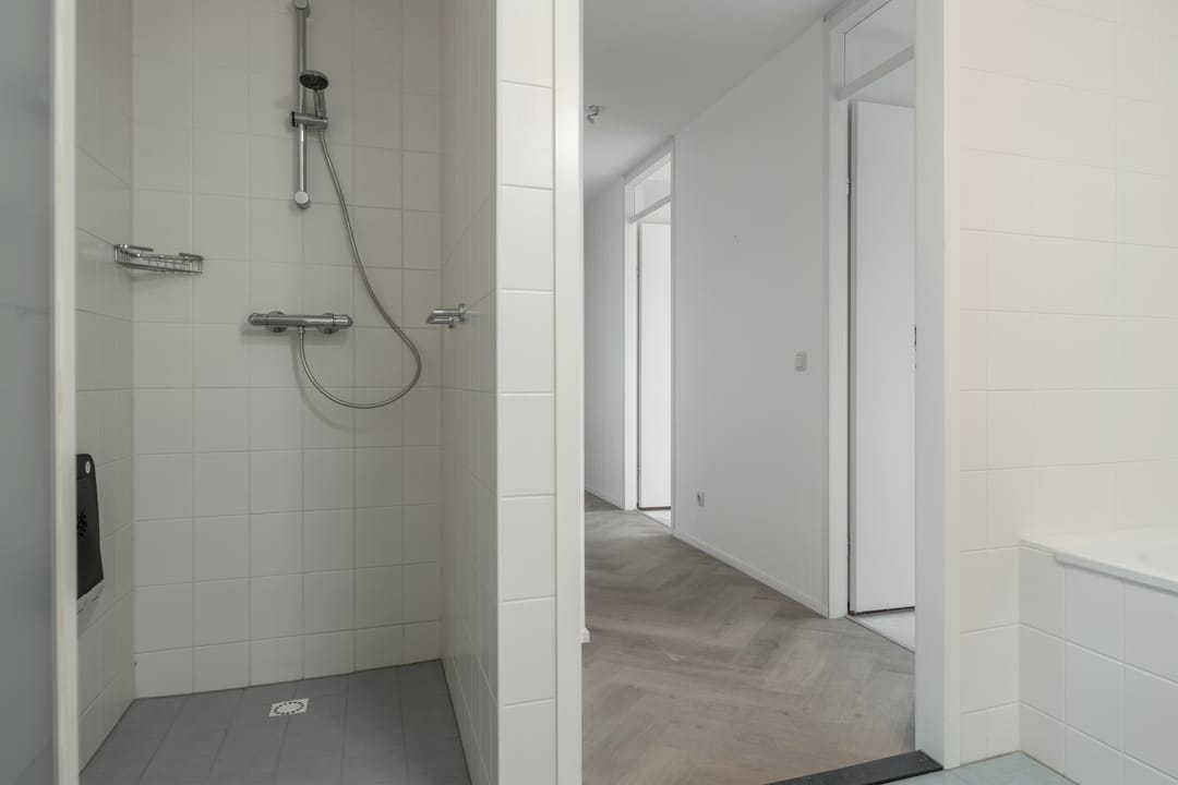 Photo 17 of Trambaan 2-42