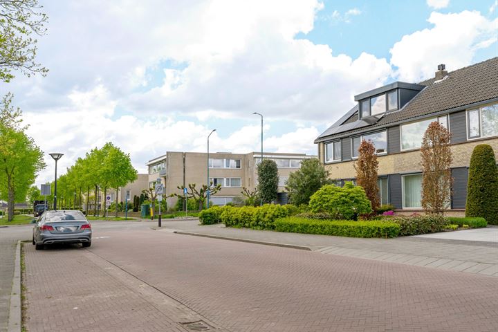 Bekijk foto 36 van Schoolstraat 54