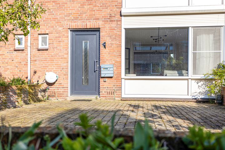 Bekijk foto 10 van Clematisstraat 24