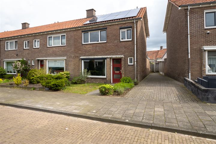 Bekijk foto 1 van Steenbokstraat 58