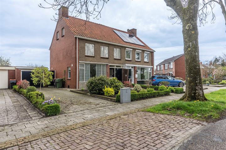 Bekijk foto 1 van H.F.Dresselhuisstraat 10