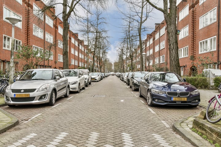 Bekijk foto 18 van Vespuccistraat 59-1