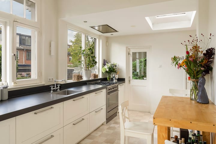 Foto 26 van F. van der Poest Clementlaan 47