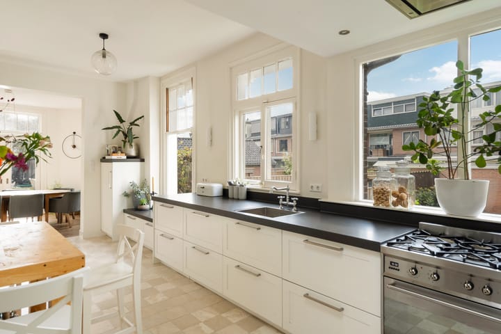 Foto 27 van F. van der Poest Clementlaan 47