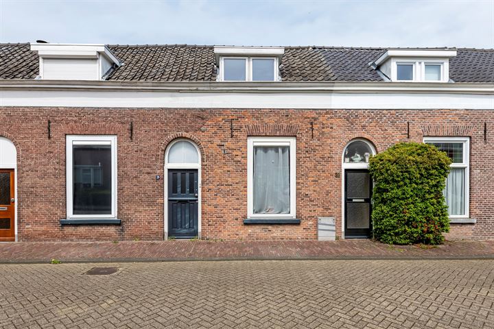 Bekijk foto 2 van Betuwestraat 29