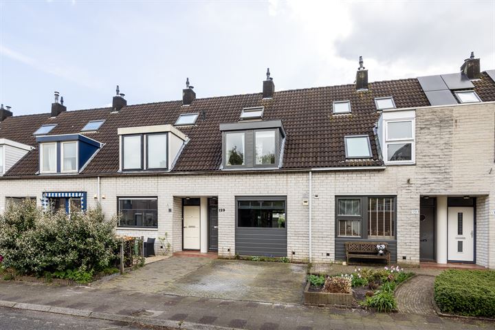 View photo 1 of Claverenbladstraat 129