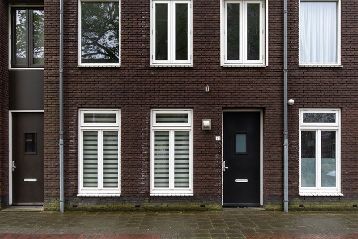 Bekijk foto 25 van Huijgensstraat 71