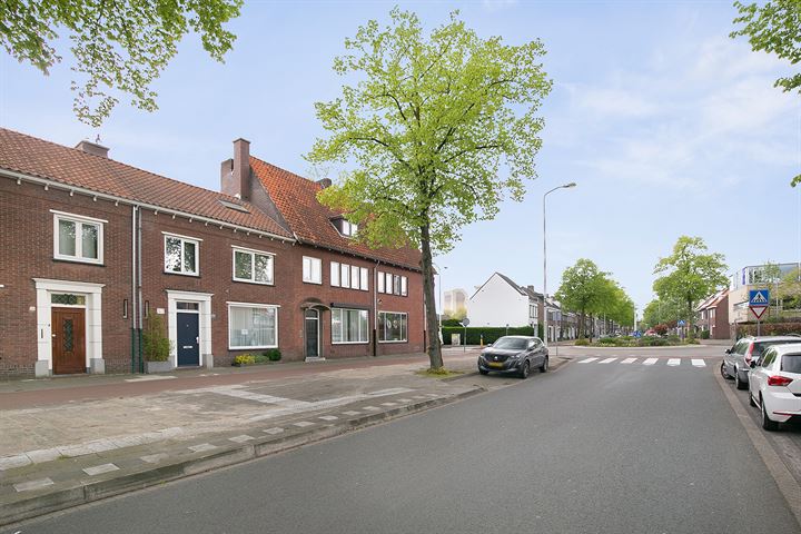 Bekijk foto 40 van Zeelsterstraat 93