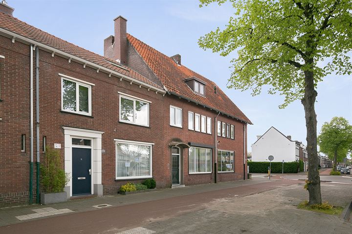 Bekijk foto 39 van Zeelsterstraat 93