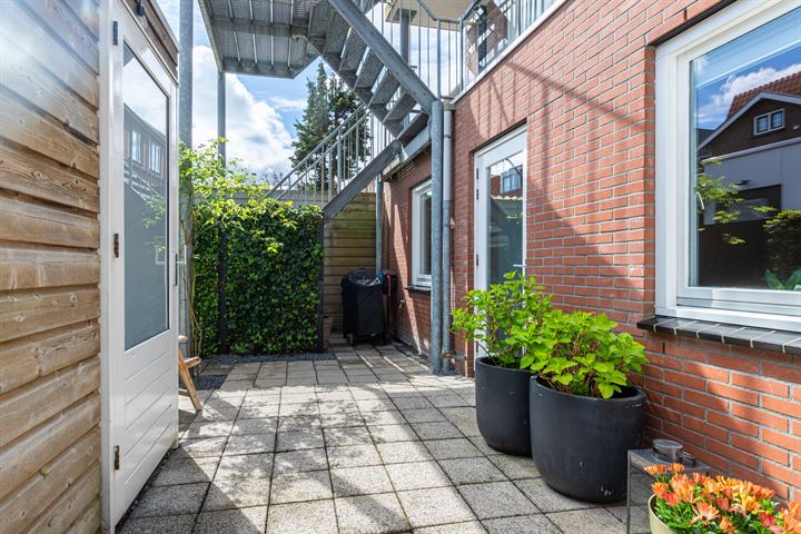 Bekijk foto 30 van Nicolaas Beetsstraat 7