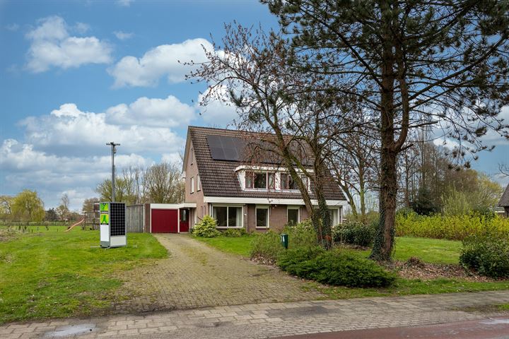 View photo 36 of Postweg 76