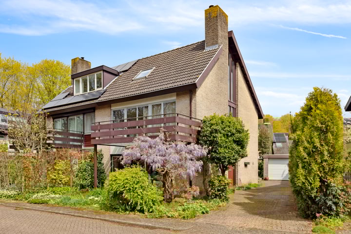 Bekijk foto van Hoefijzerlaan 24