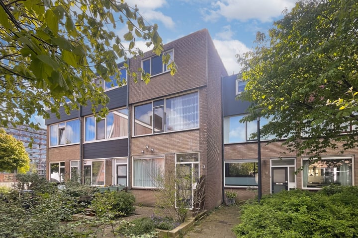 Bekijk foto 1 van Berliozstraat 7