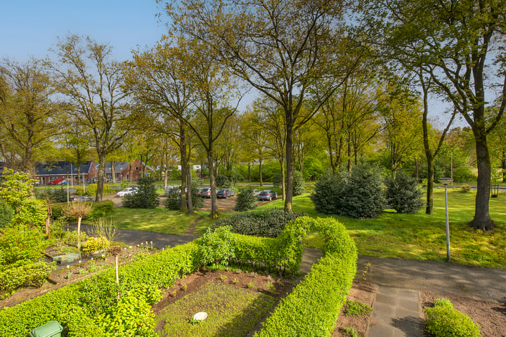 Bekijk foto 31 van Hunenborglaan 192