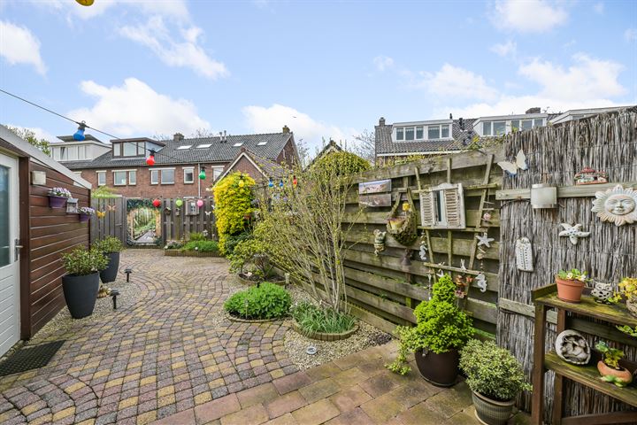 View photo 16 of Bilderdijkstraat 24