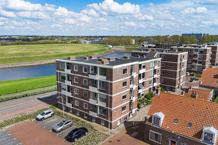 Bekijk foto 32 van Rijnmond 114