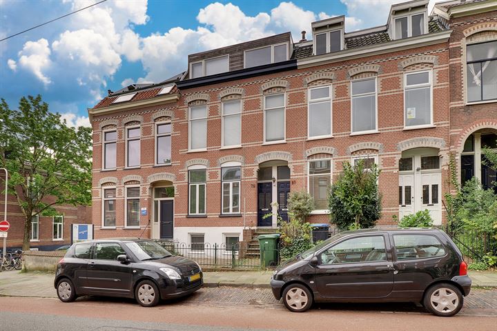 View photo 2 of Graaf Lodewijkstraat 79