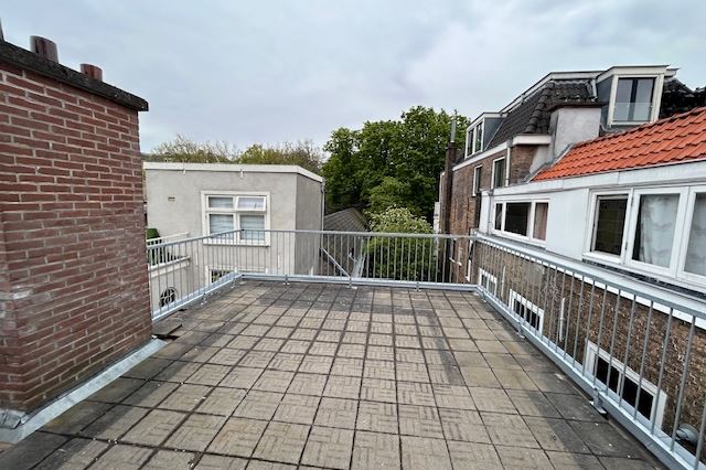 View photo 9 of Noordeinde 102-A