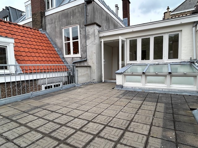 View photo 22 of Noordeinde 102-A