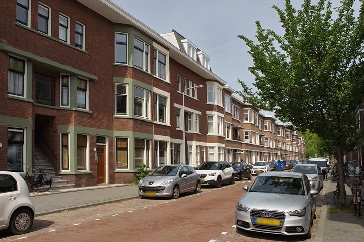 Bekijk foto 47 van De Moucheronstraat 77