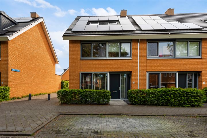 Bekijk foto 36 van Mies Bouhuysstraat 9