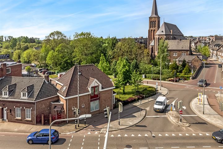 Bekijk foto 3 van Rijksweg Zuid 10