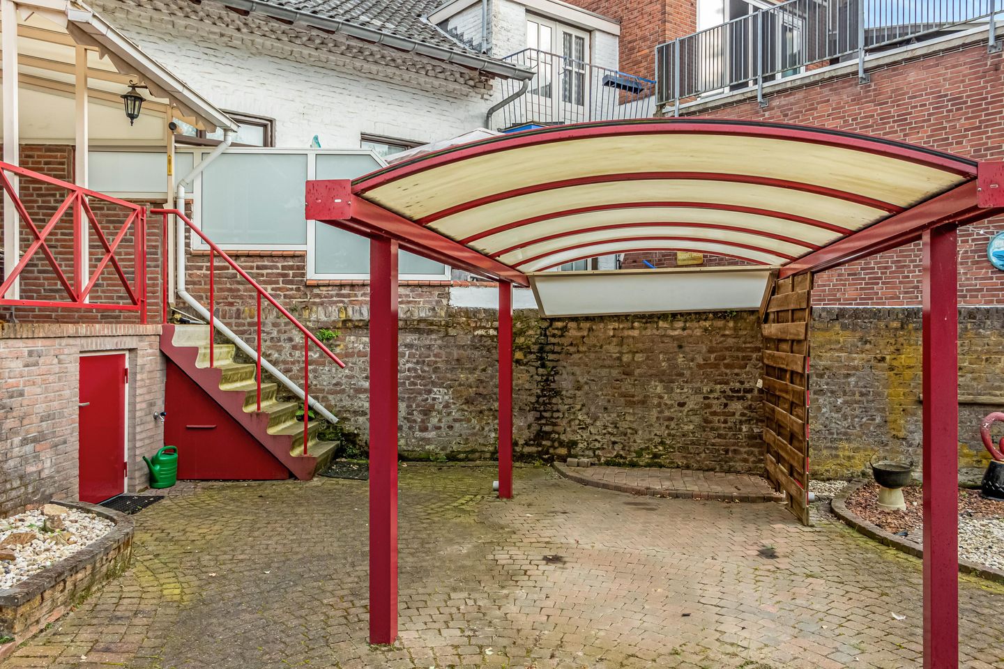 Foto 40 van Rijksweg Zuid 10