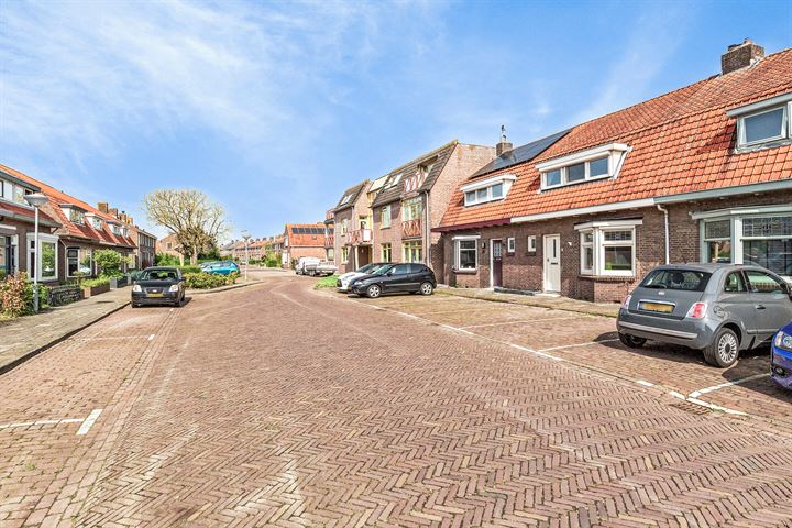 View photo 2 of Couwervestraat 47